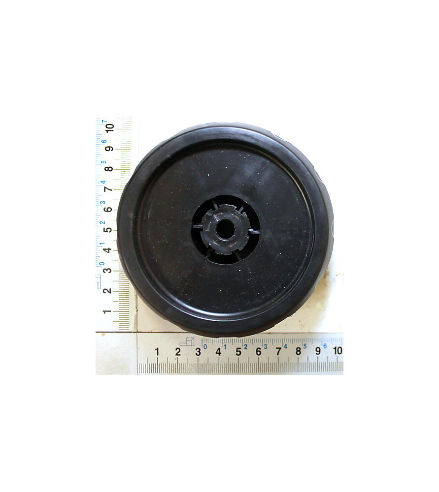 Rear wheel and hubcap for Scheppach SA32-13E and Woodster LS32E scarifier